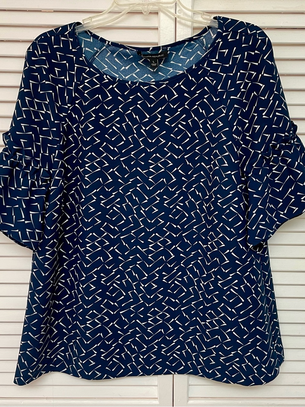 Banana Republic Navy White Geometric Print Blouse